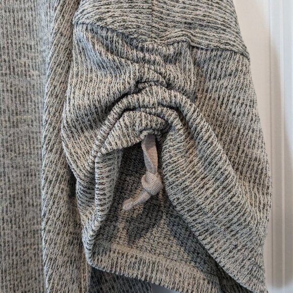 Max Studio Top Size 3X Oat Gray Ruched Sleeve Soft Ribbed Knit Comfy Blouse NWT - Picture 7 of 16